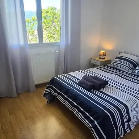 Apartament Confortable A 90 M² Piscine Partagee *